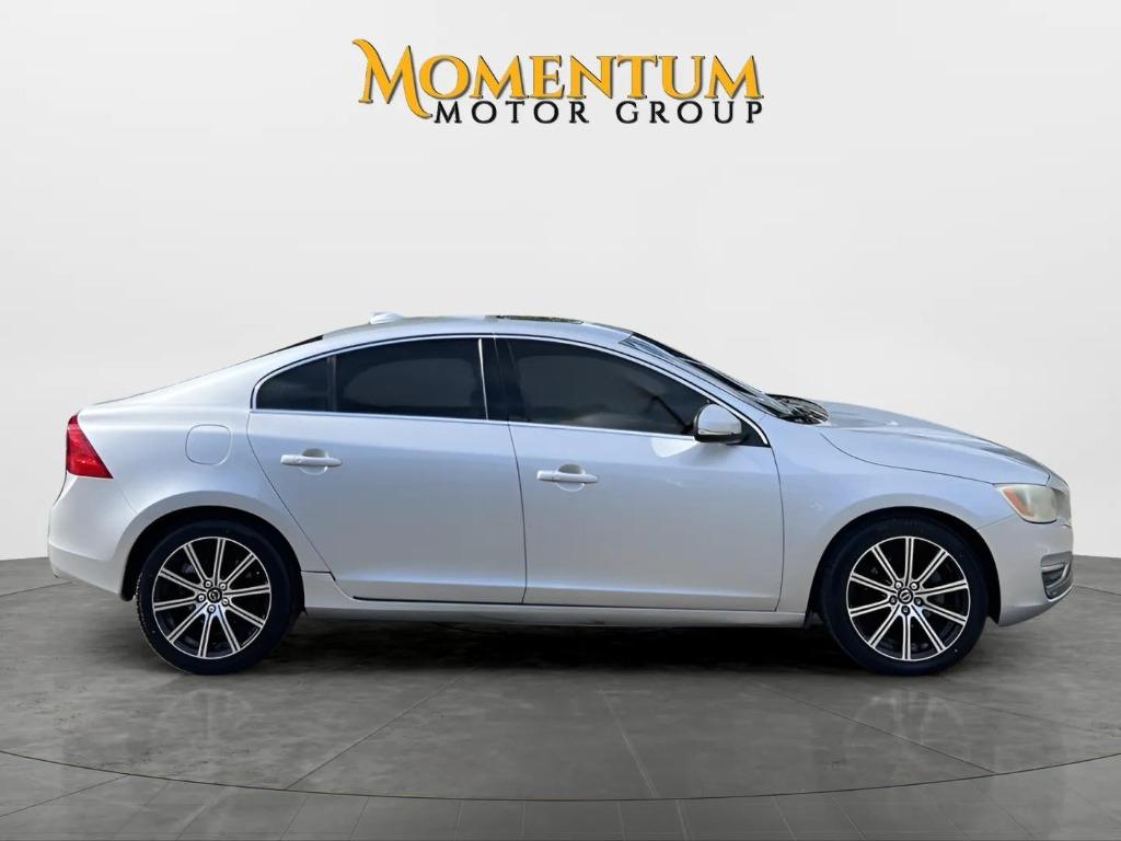 2016 Volvo S60 - $10,995