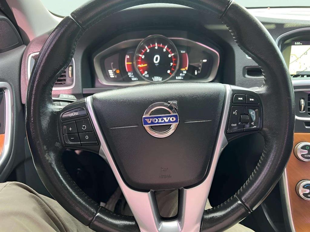 2016 Volvo S60 - $10,995
