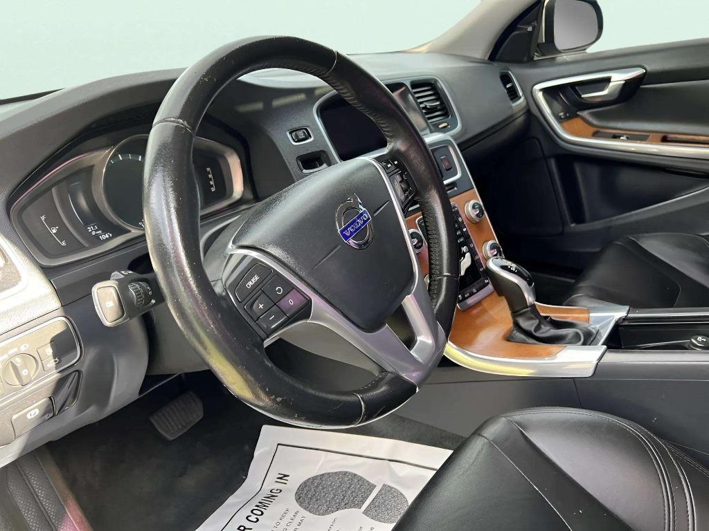 2016 Volvo S60 - $10,995