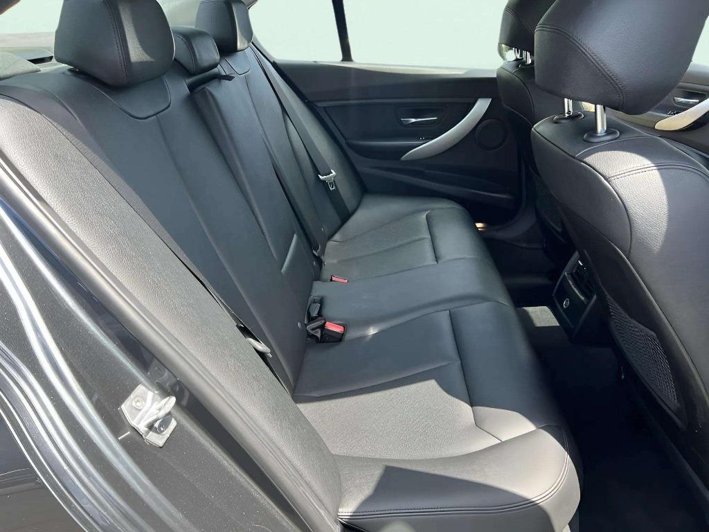 2018 BMW 320i - $15,995