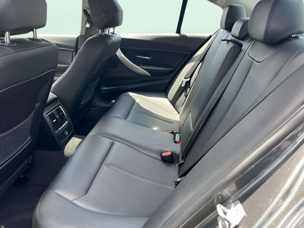2018 BMW 320i - $15,995
