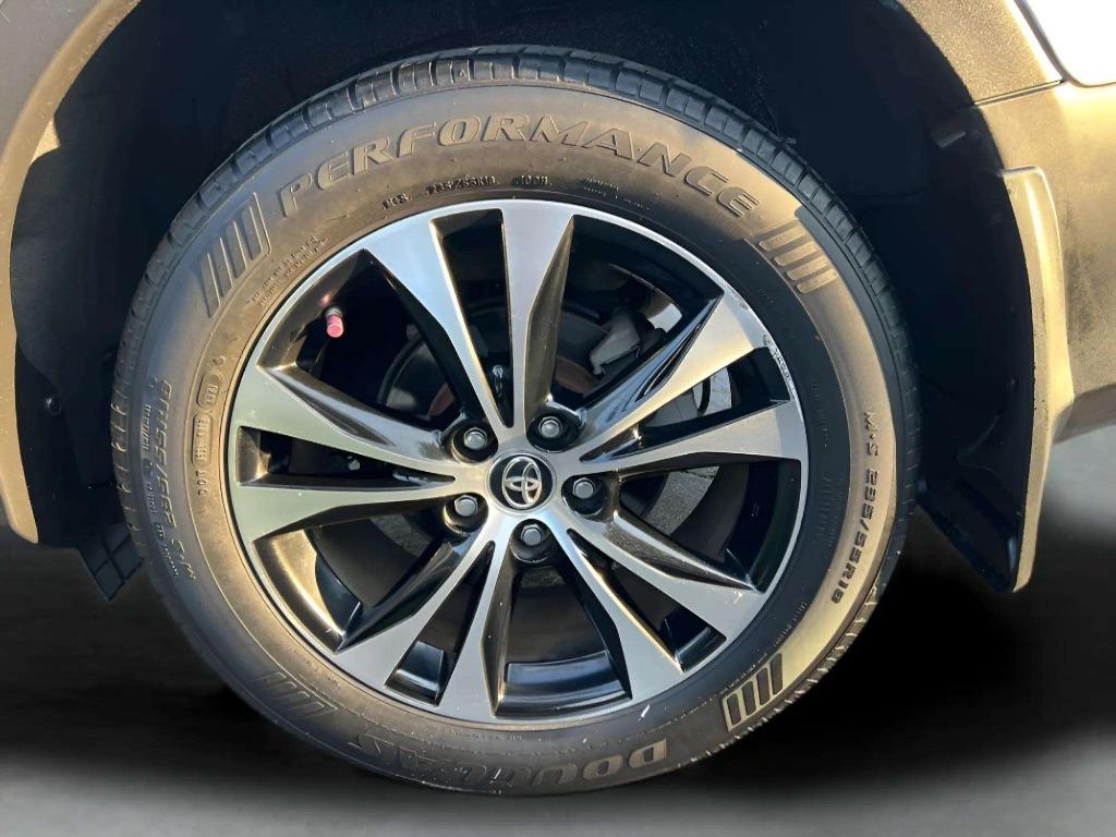 2015 Toyota RAV4 - $12,995
