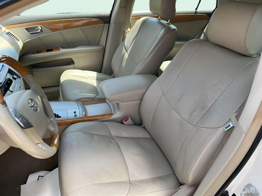 2007 Toyota Avalon - $6,995
