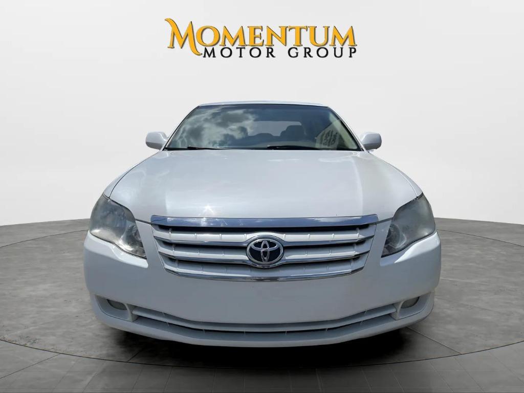 2007 Toyota Avalon - $6,995