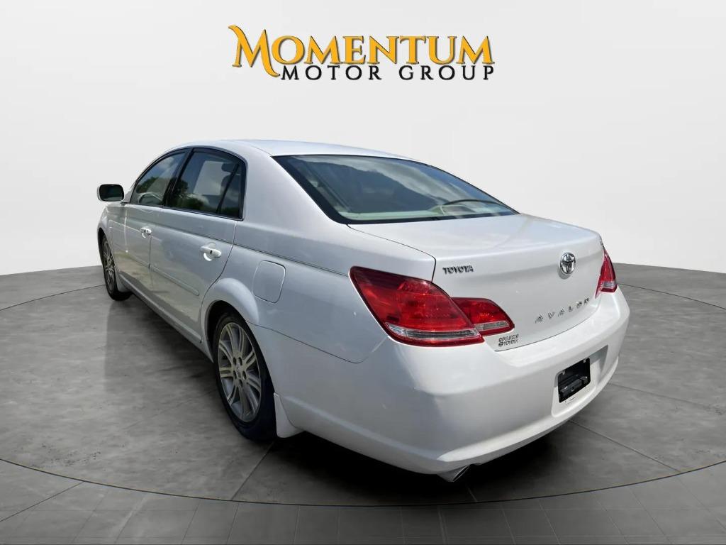 2007 Toyota Avalon - $6,995