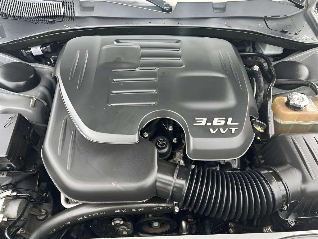 2018 Dodge Charger - $12,995