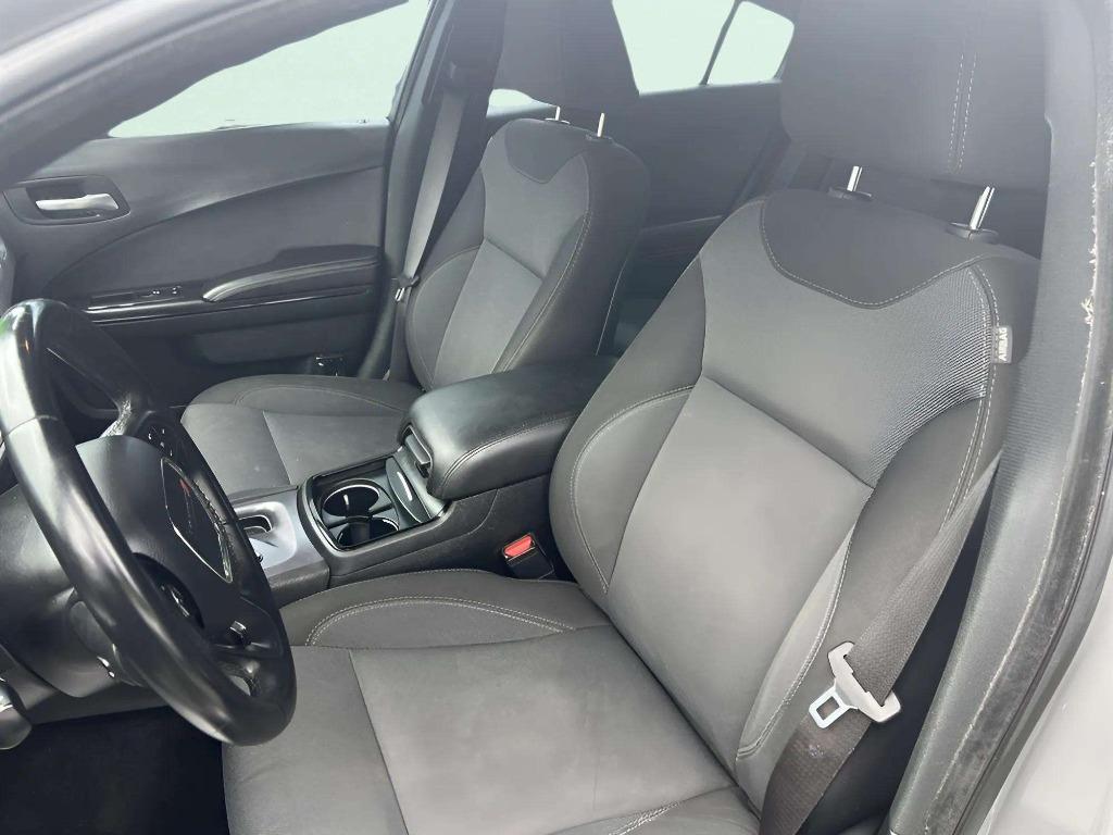 2018 Dodge Charger - $12,995