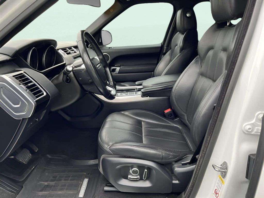 2016 Land Rover Range Rover Sport - $17,995