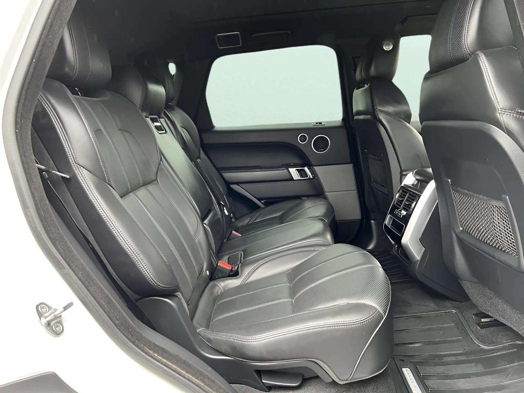 2016 Land Rover Range Rover Sport - $17,995