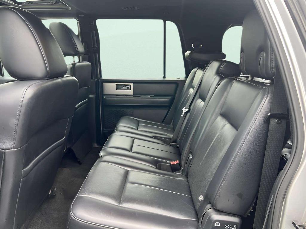 2015 Ford Expedition - $12,200