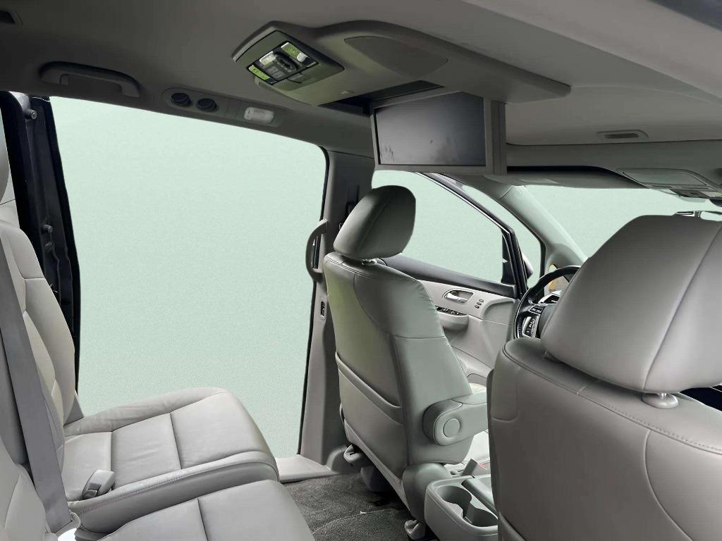 2016 Honda Odyssey - $13,995
