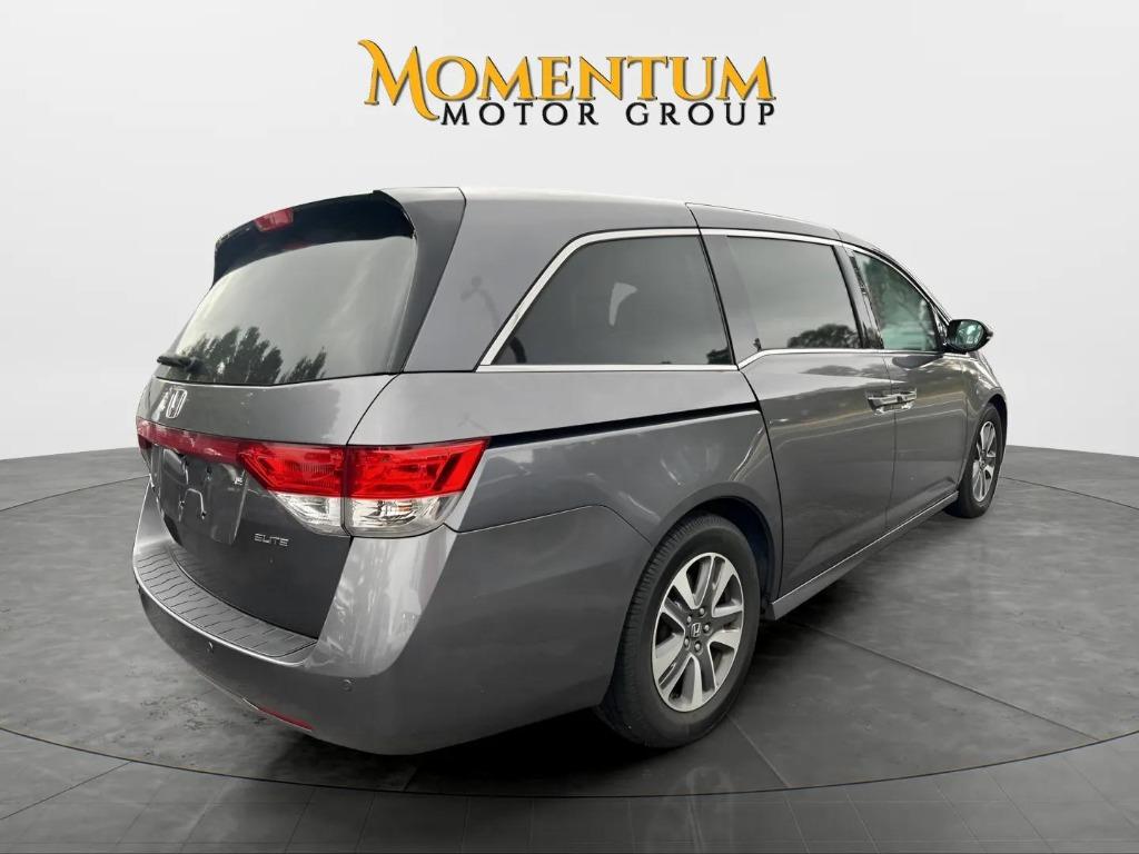 2016 Honda Odyssey - $13,995