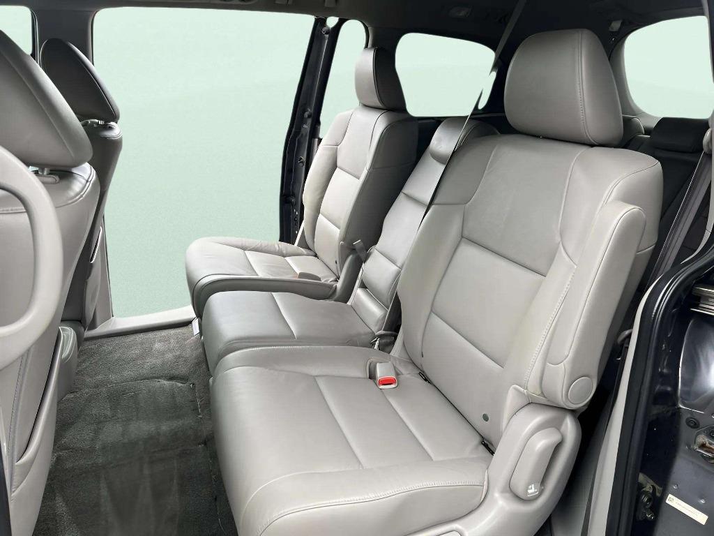 2016 Honda Odyssey - $13,995