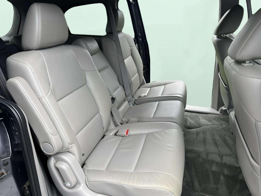 2016 Honda Odyssey - $13,995