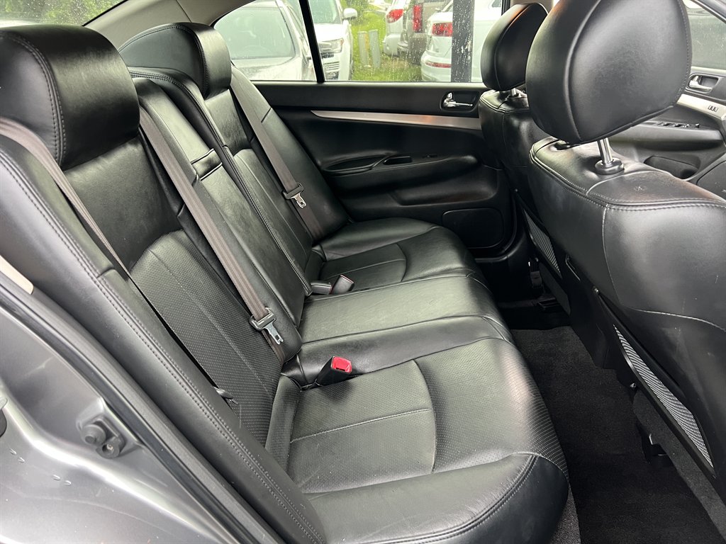 2013 INFINITI G - $12,995