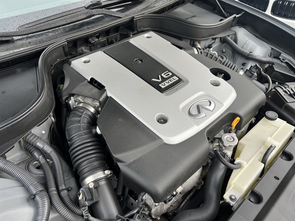 2013 INFINITI G - $12,995