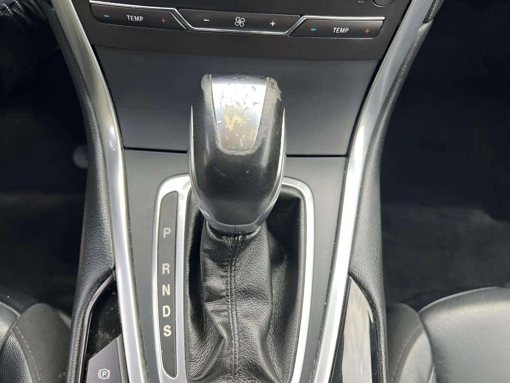 2016 Ford Edge - $10,995