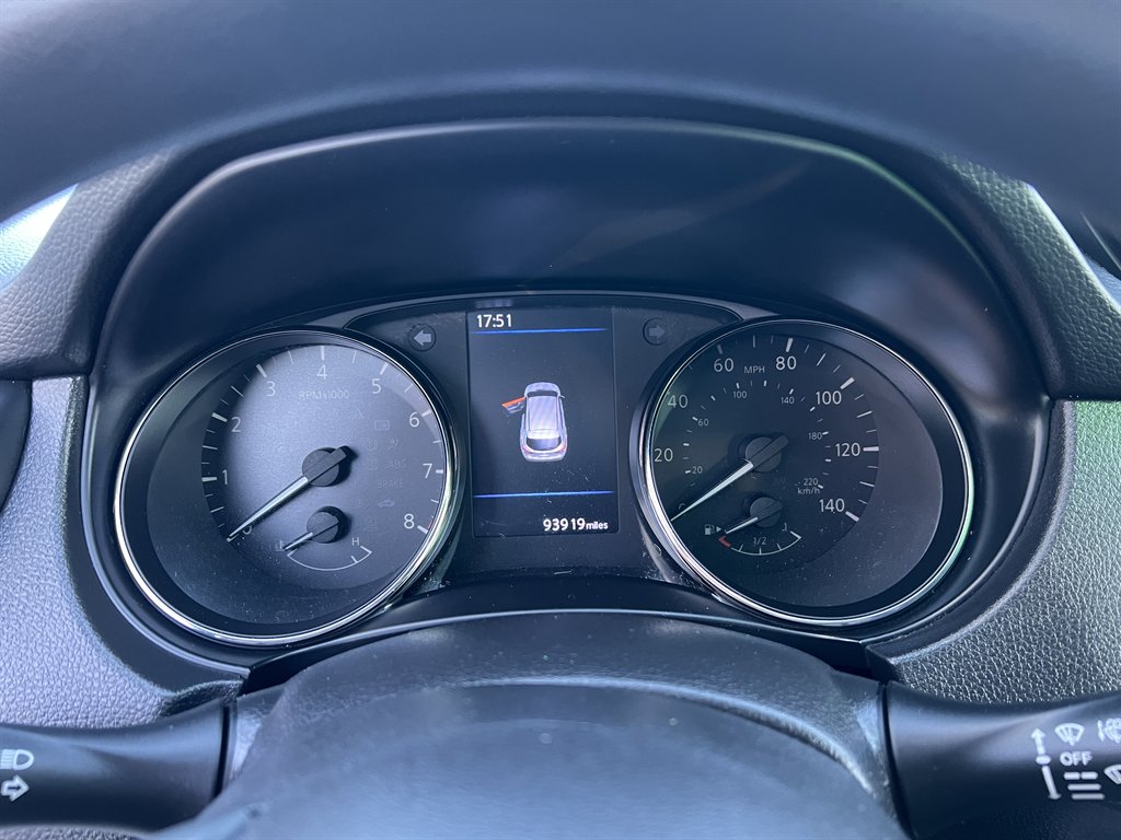 2020 Nissan Rogue - $14,995