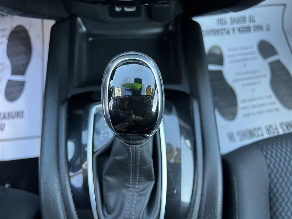 2020 Nissan Rogue - $14,995