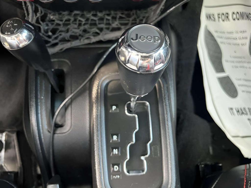 2015 Jeep Wrangler - $20,995