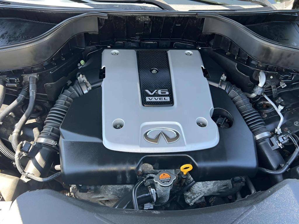 2015 INFINITI QX70 - $14,995
