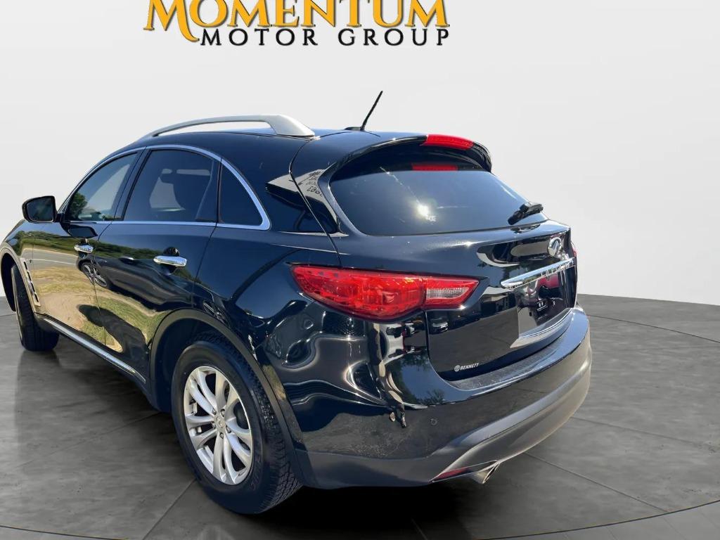 2015 INFINITI QX70 - $14,995