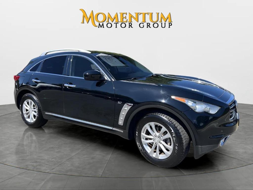 2015 INFINITI QX70 - $14,995