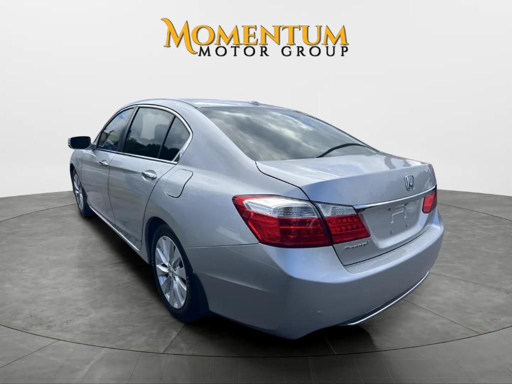 2015 Honda Accord - $13,995