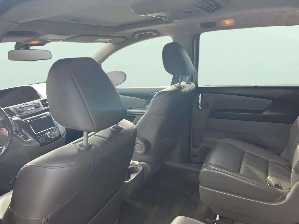 2016 Honda Odyssey - $12,995