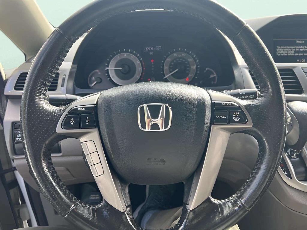 2016 Honda Odyssey - $12,995