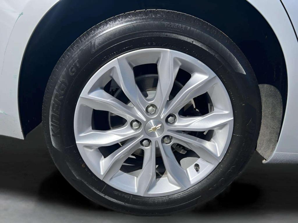 2022 Chevrolet Malibu - $12,995
