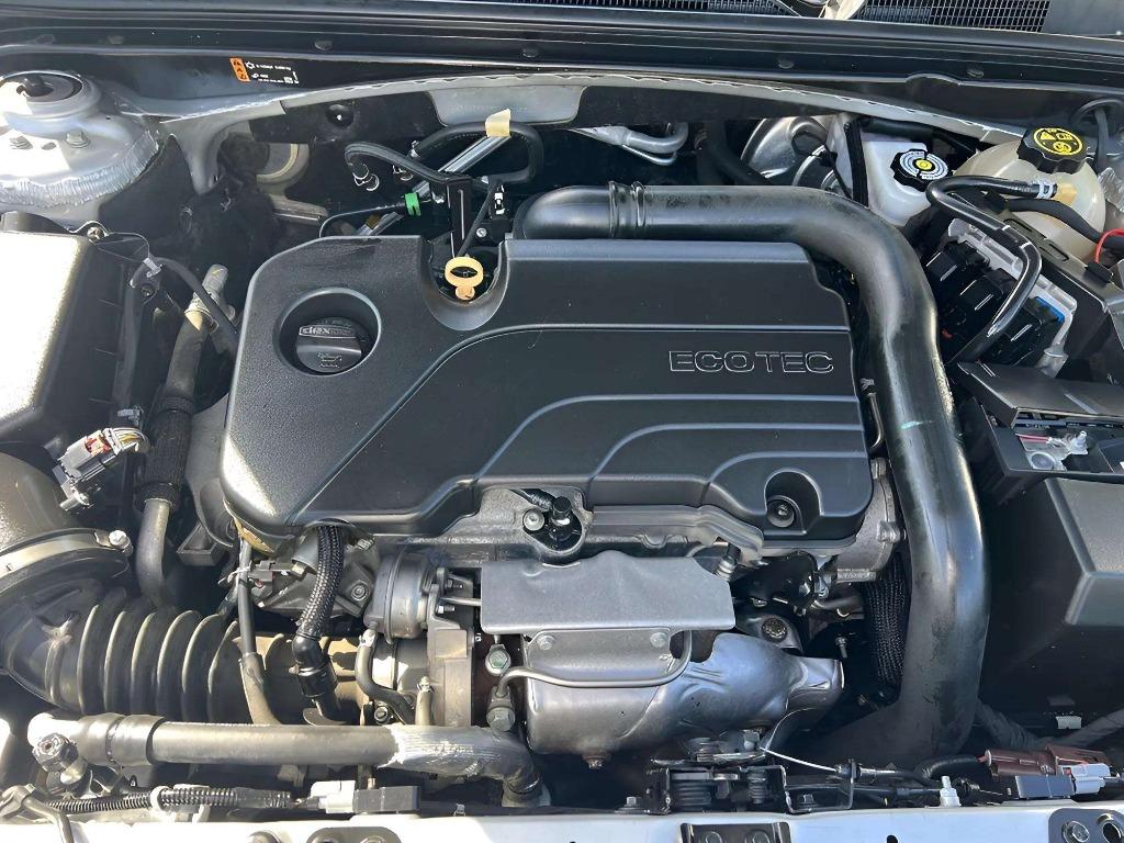 2022 Chevrolet Malibu - $12,995
