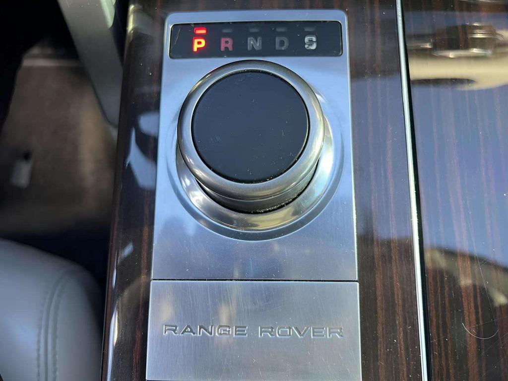 2015 Land Rover Range Rover - $20,995