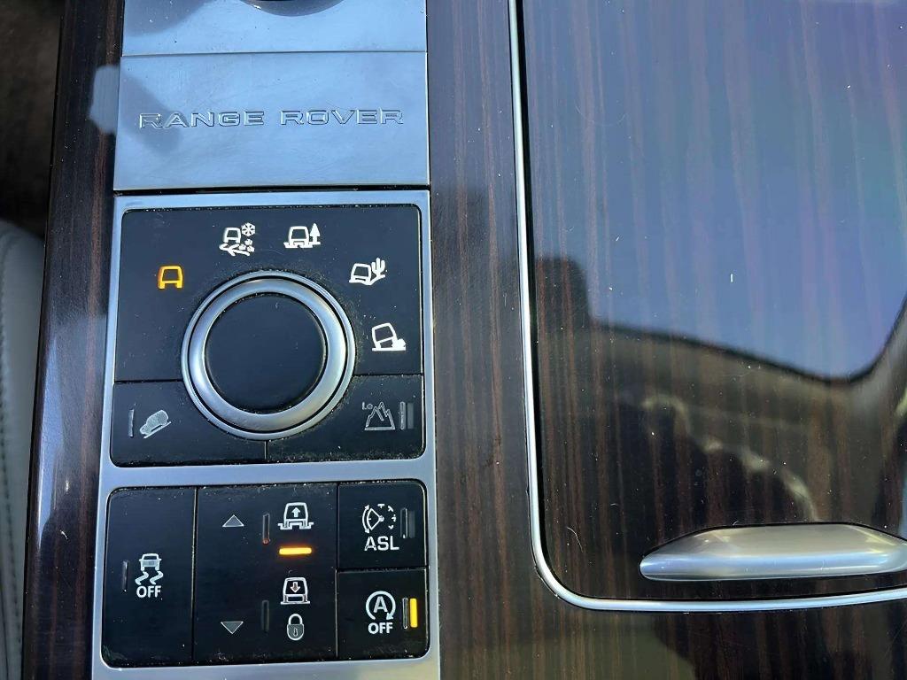 2015 Land Rover Range Rover - $20,995