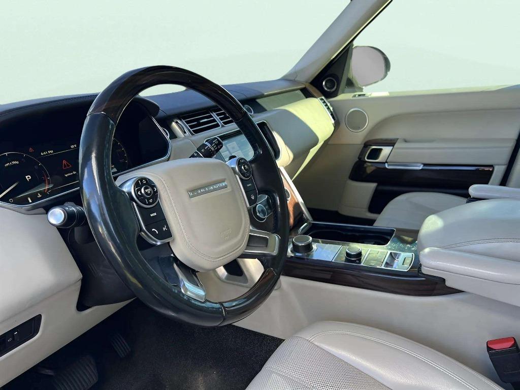 2015 Land Rover Range Rover - $20,995