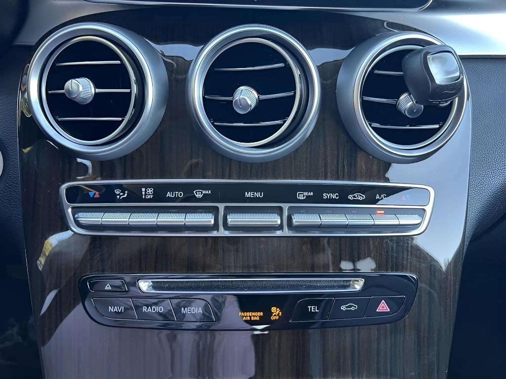 2016 Mercedes-Benz GLC - $18,995