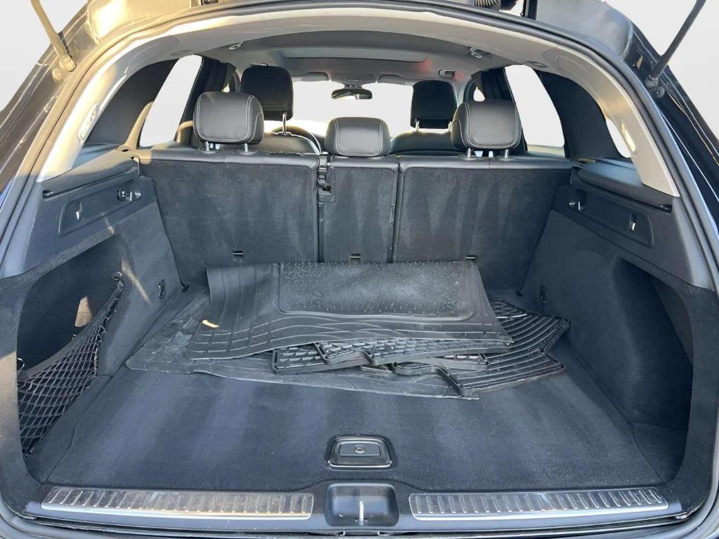2016 Mercedes-Benz GLC - $18,995