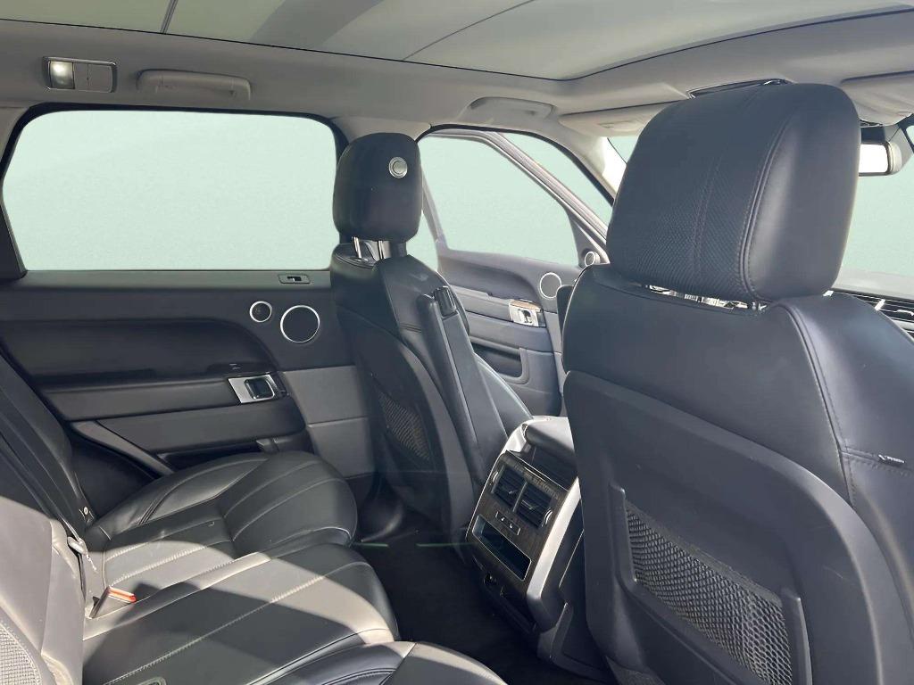 2016 Land Rover Range Rover Sport - $18,995