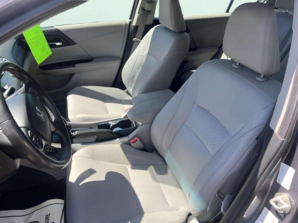 2015 Honda Accord - $15,995