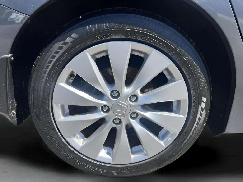2015 Honda Accord - $15,995