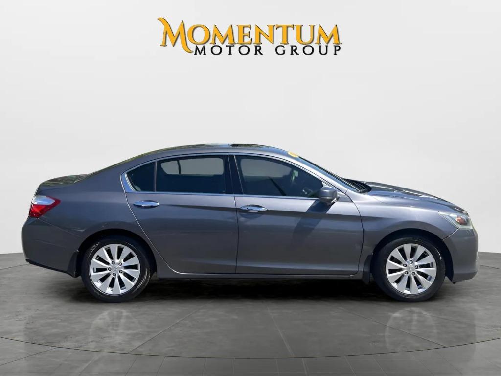 2015 Honda Accord - $15,995