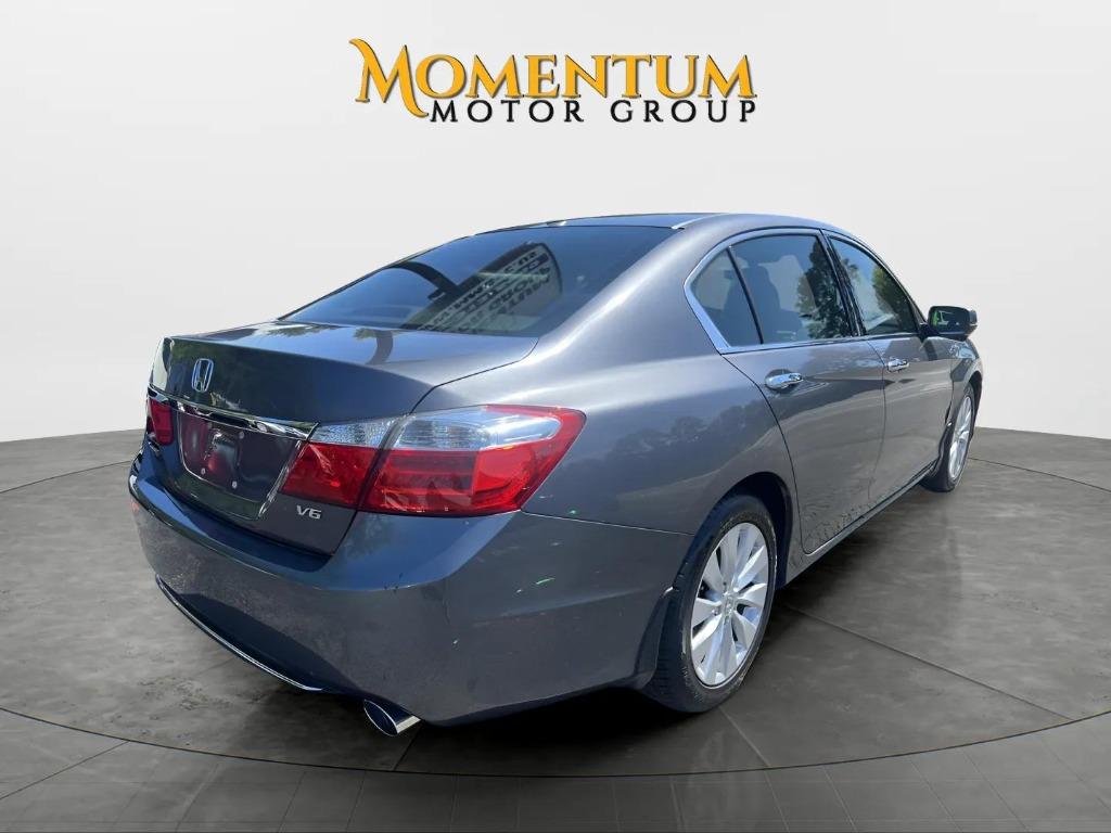 2015 Honda Accord - $15,995