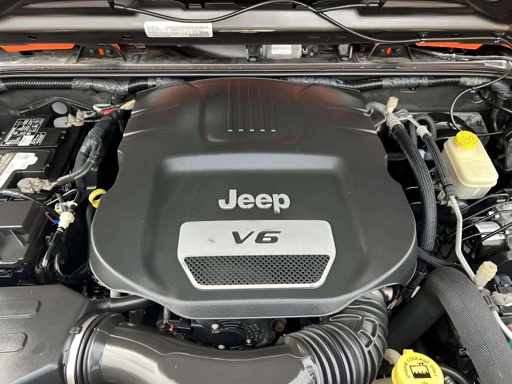 2016 Jeep Wrangler - $18,995