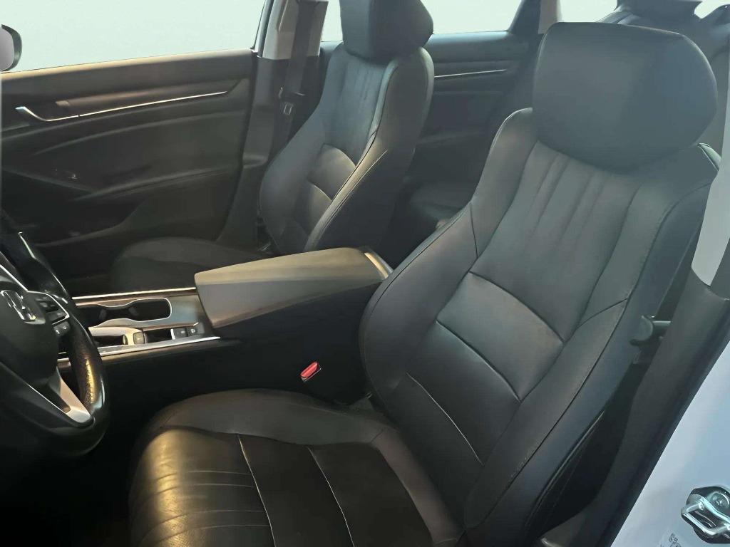 2020 Honda Accord - $25,995
