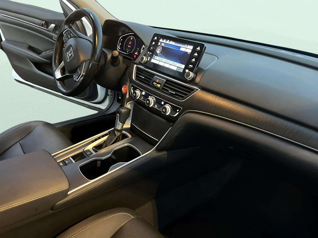 2020 Honda Accord - $25,995