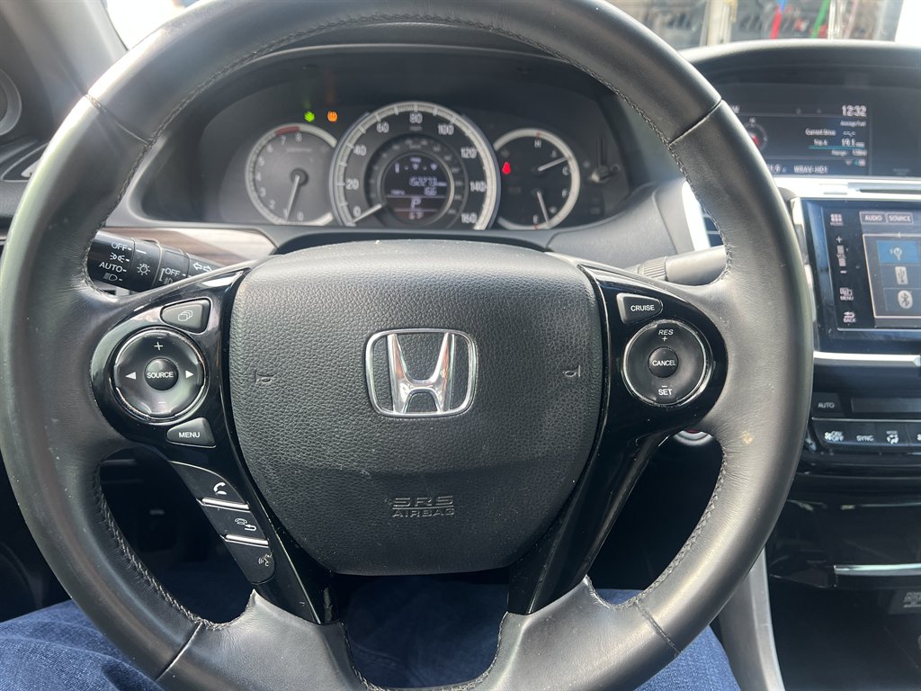 2017 Honda Accord - $14,995