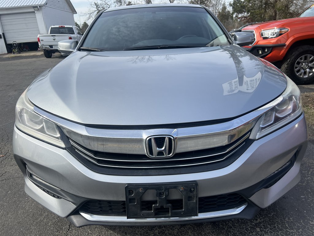 2017 Honda Accord - $14,995