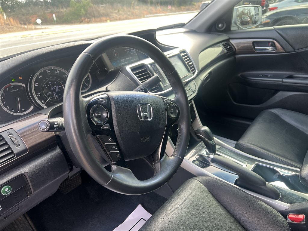 2017 Honda Accord - $14,995