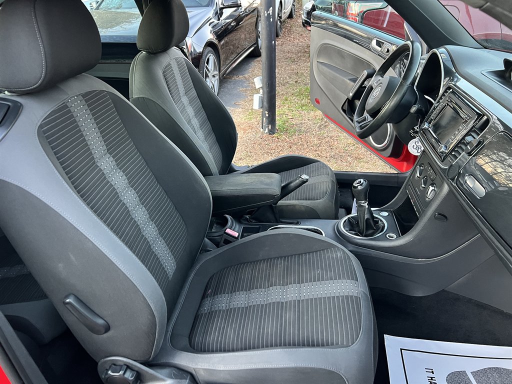 2012 Volkswagen Beetle - $10,995