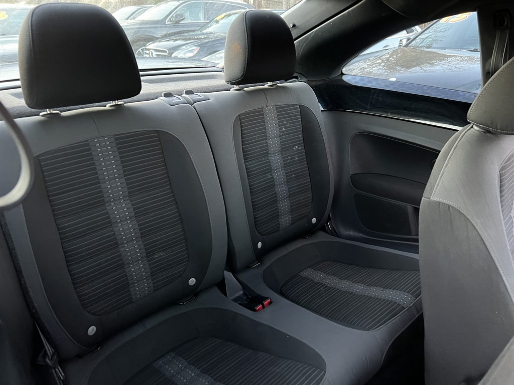 2012 Volkswagen Beetle - $10,995